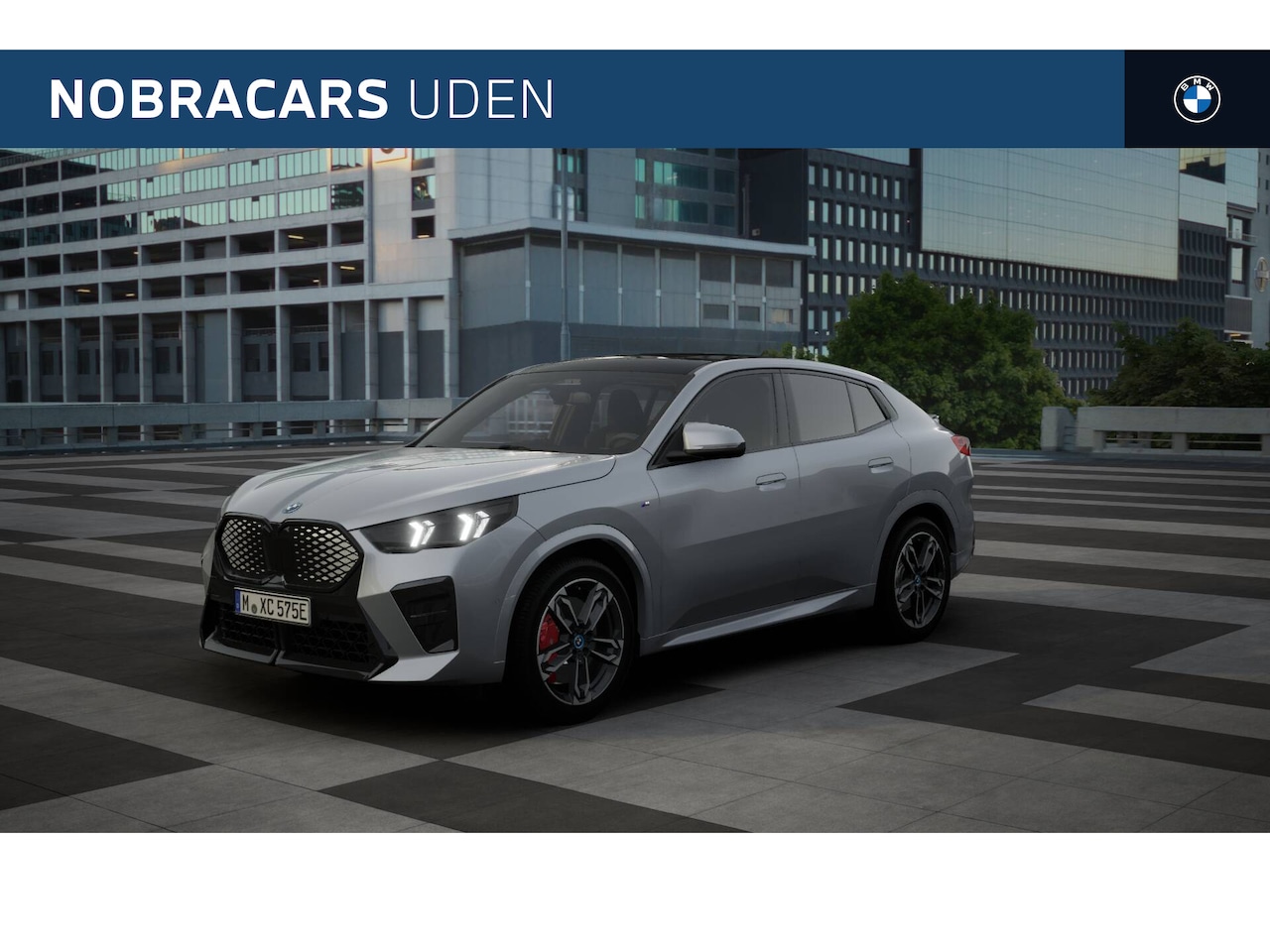 BMW iX2 - eDrive20 M Sport / Panoramadak / Sportstoelen / Adaptieve LED / M Adaptief onderstel / Ach - AutoWereld.nl