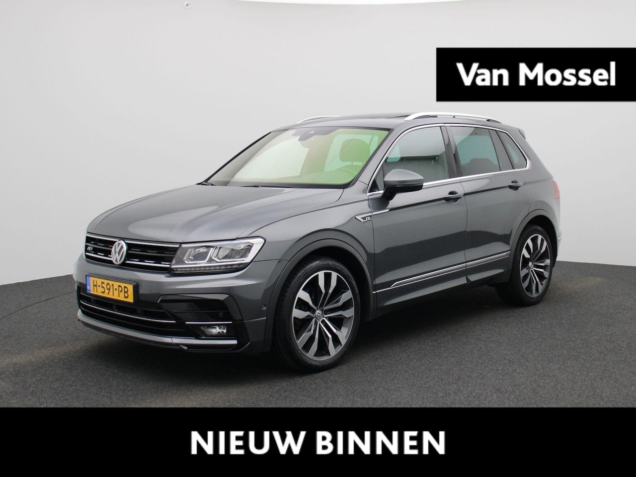 Volkswagen Tiguan - 1.5 TSI ACT Highline Business R | Climate Control | Rondom Camera | Panoramadak | Stoelver - AutoWereld.nl