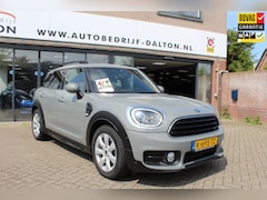 MINI Countryman - 1.5 One NAVIGATIE / AIRCO (ECC) / PDC / LAGE KM