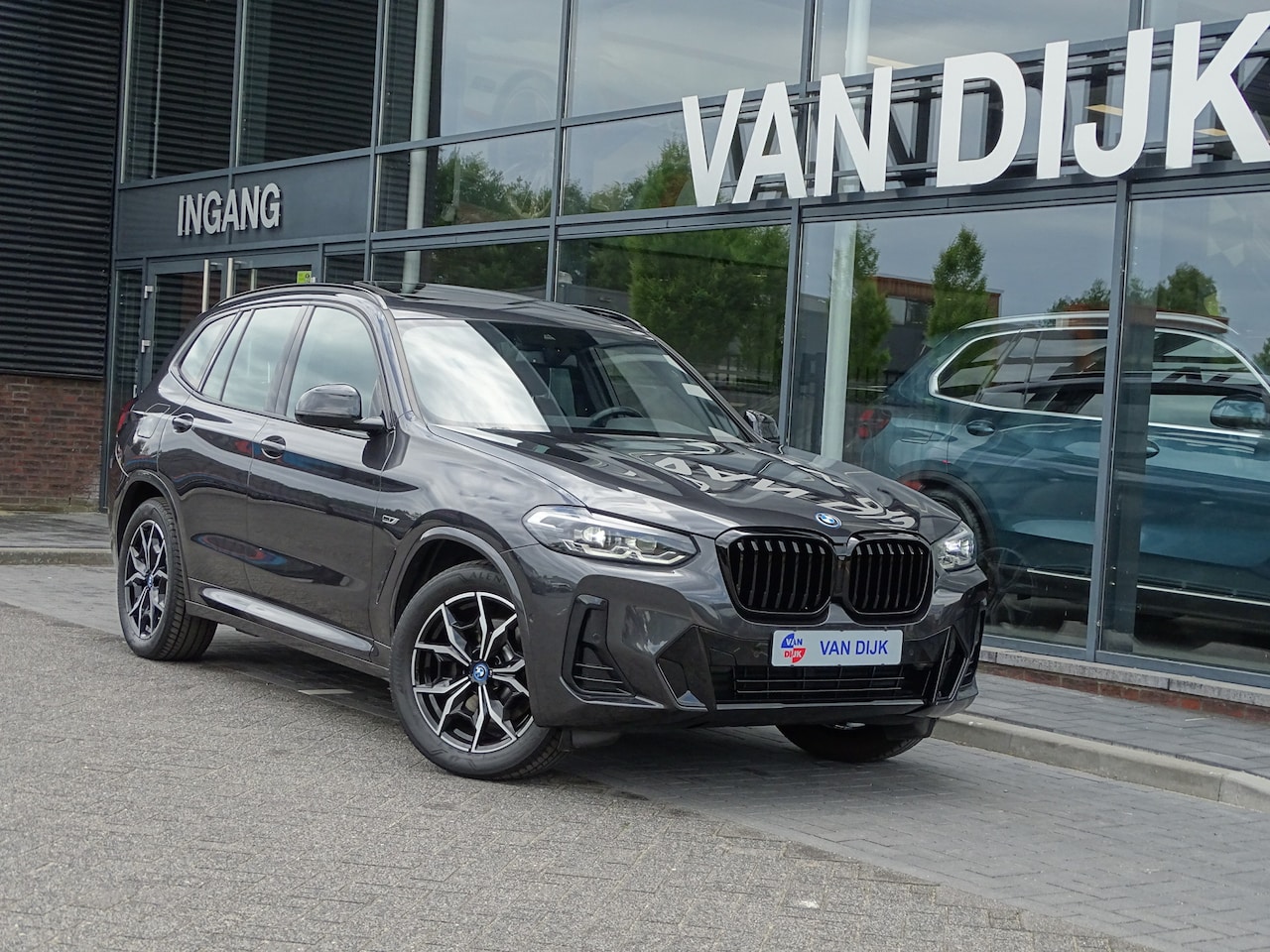 BMW X3 - xDrive30e M Sportpakket Pano-Dak Driv.Ass. HiFi Cockpit-Pro. Sport-Aut. PDC LED 19"LM Velg - AutoWereld.nl