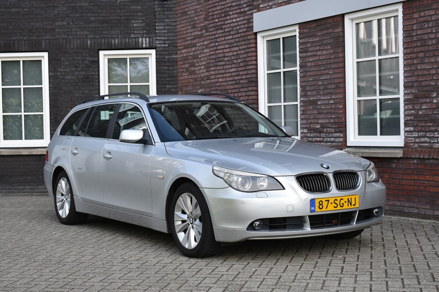 BMW 5-serie - 525 525i High Executive - AutoWereld.nl
