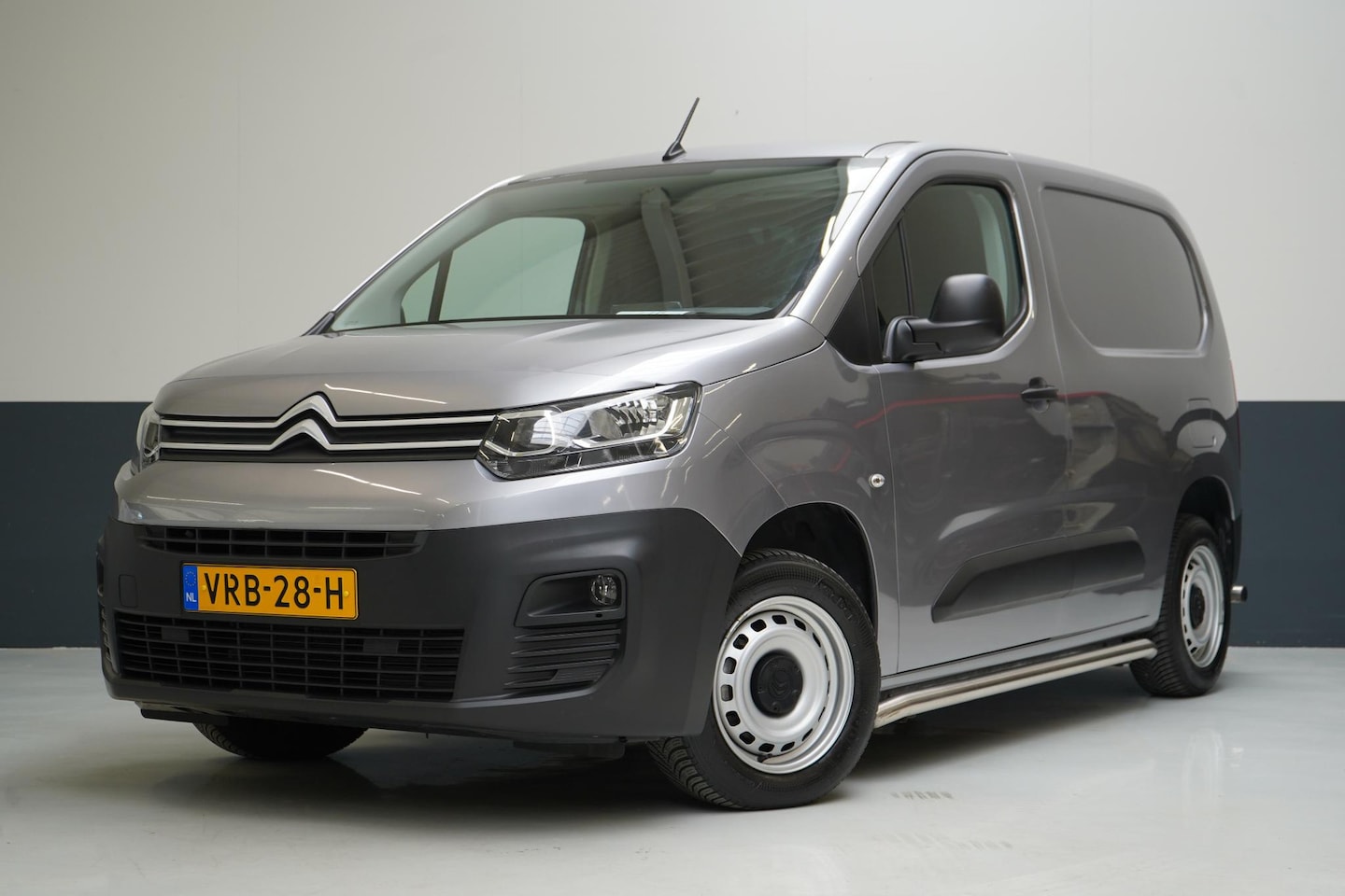 Citroën Berlingo - 1.5 BlueHDI Driver | Bijrijdersbank | Laadvloer | Airco | CarPlay - AutoWereld.nl