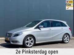 Mercedes-Benz B-klasse - 180 Automaat | 57.522km | NL-Auto | Trekhaak | Leder | Stoelverwarming | Cruise Control |