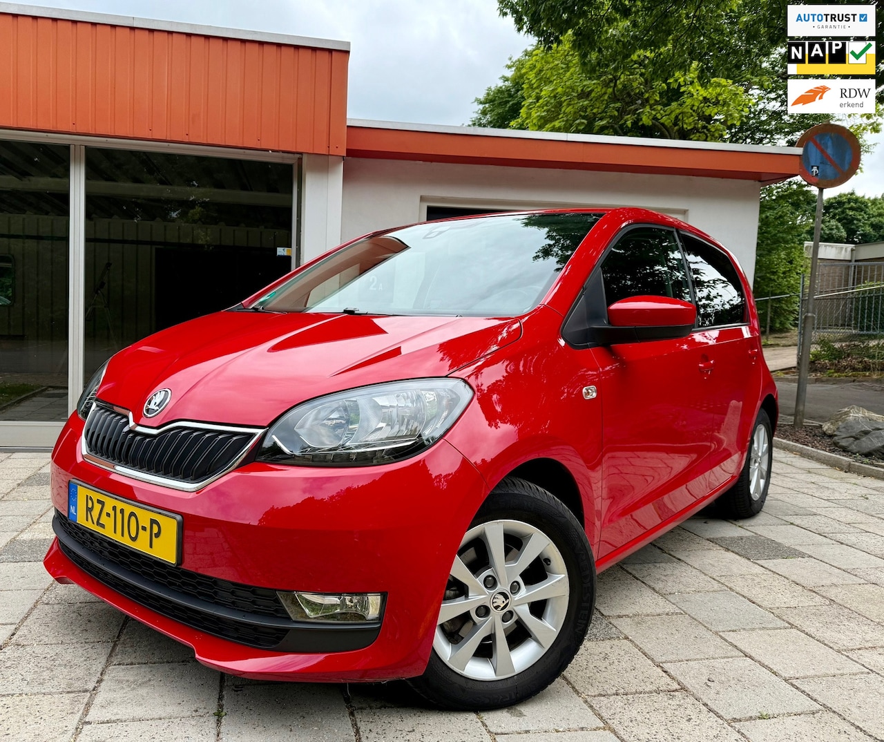 Skoda Citigo - 1.0 Greentech Ambition / App connect / Auto Licht / 14'' LMV / elekto ramen/spiegels - AutoWereld.nl