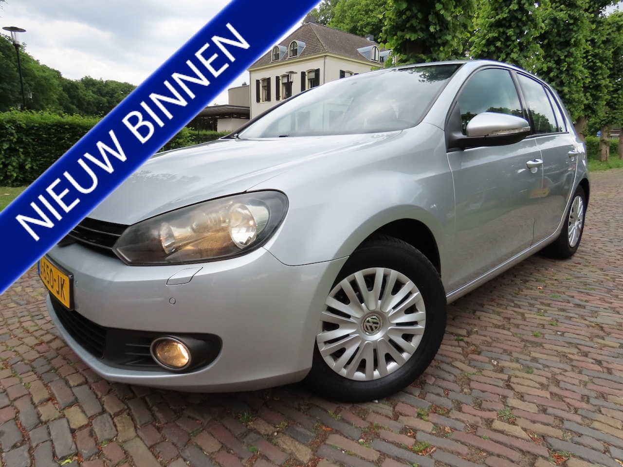Volkswagen Golf - 1.2 TSI Comfortline BlueMotion Ecc Cruisecontrol Navigatie Stoelverwarming Pdc - AutoWereld.nl