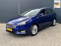 Ford Focus Wagon - 1.0 Titanium / Trekhaak / Navi / Led