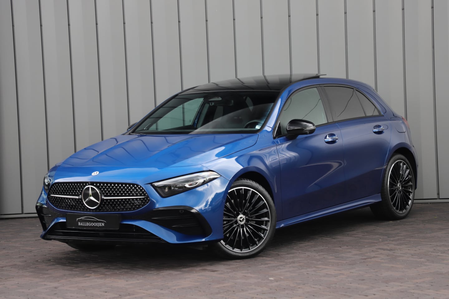 Mercedes-Benz A-klasse - 250e AMG Aut8 | 218PK | Pano | Head-up | Burmester | Memory | Sfeerverlichting | Multibeam - AutoWereld.nl