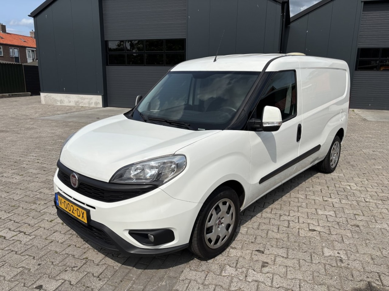 Fiat Doblò Cargo - 1.3 MJ L2H1 Maxi SX 1.3 MJ L2H1 Maxi SX, Navi, Airco - AutoWereld.nl