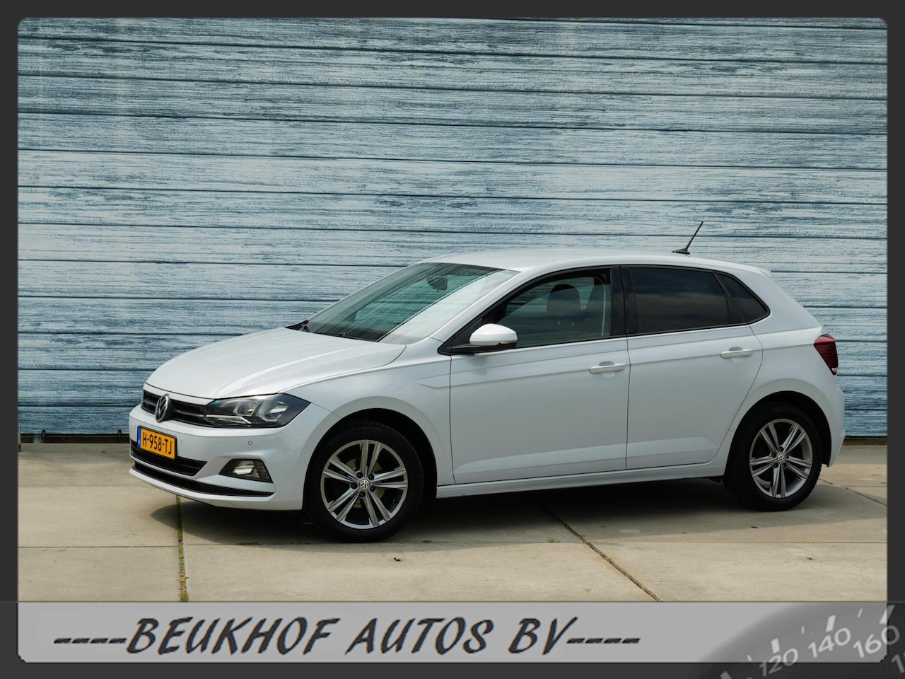 Volkswagen Polo - 1.0 TSI Automaat Parkeersensor Navi Carplay - AutoWereld.nl