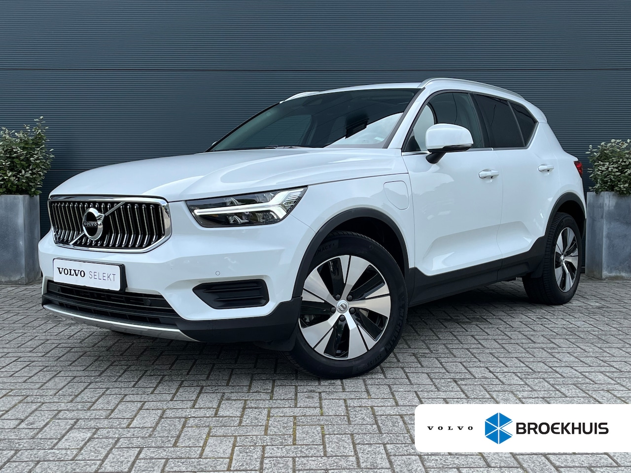 Volvo XC40 - 1.5 T4 Recharge Inscription Expression | Panoramadak | Camera | DAB | Cruise Control | - AutoWereld.nl