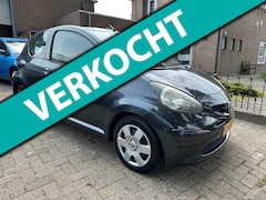Toyota Aygo - 1.0-12V *NIEUWE APK