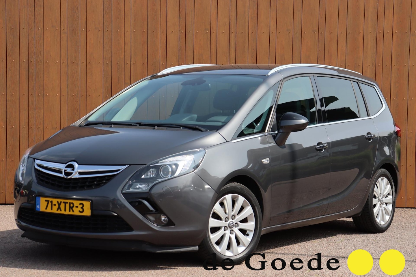 Opel Zafira Tourer - 1.4 Cosmo 7p. Org.NL trekhaak - AutoWereld.nl