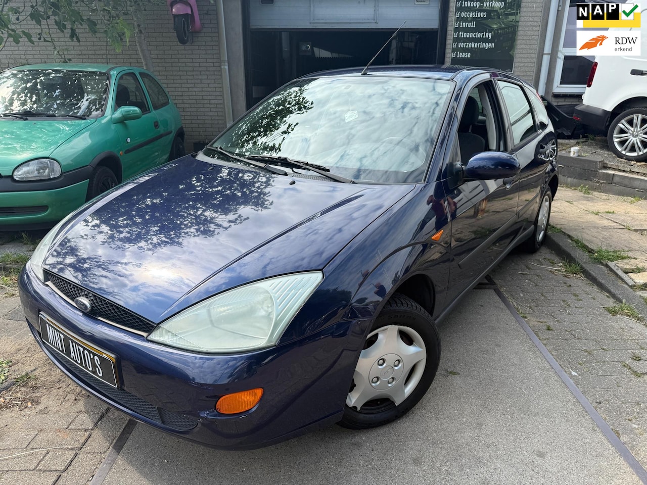Ford Focus - 1.4-16V Trend Airco/Apk/Boekjes/Nw.Distributie - AutoWereld.nl
