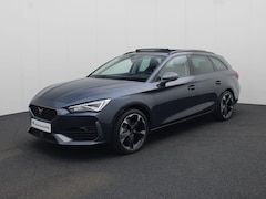 CUPRA Leon Sportstourer - 1.4e-Hybrid 150kW/204PK DSG · Panoramadak · Camera + Parkeersensoren · Stoel-& stuurverwar