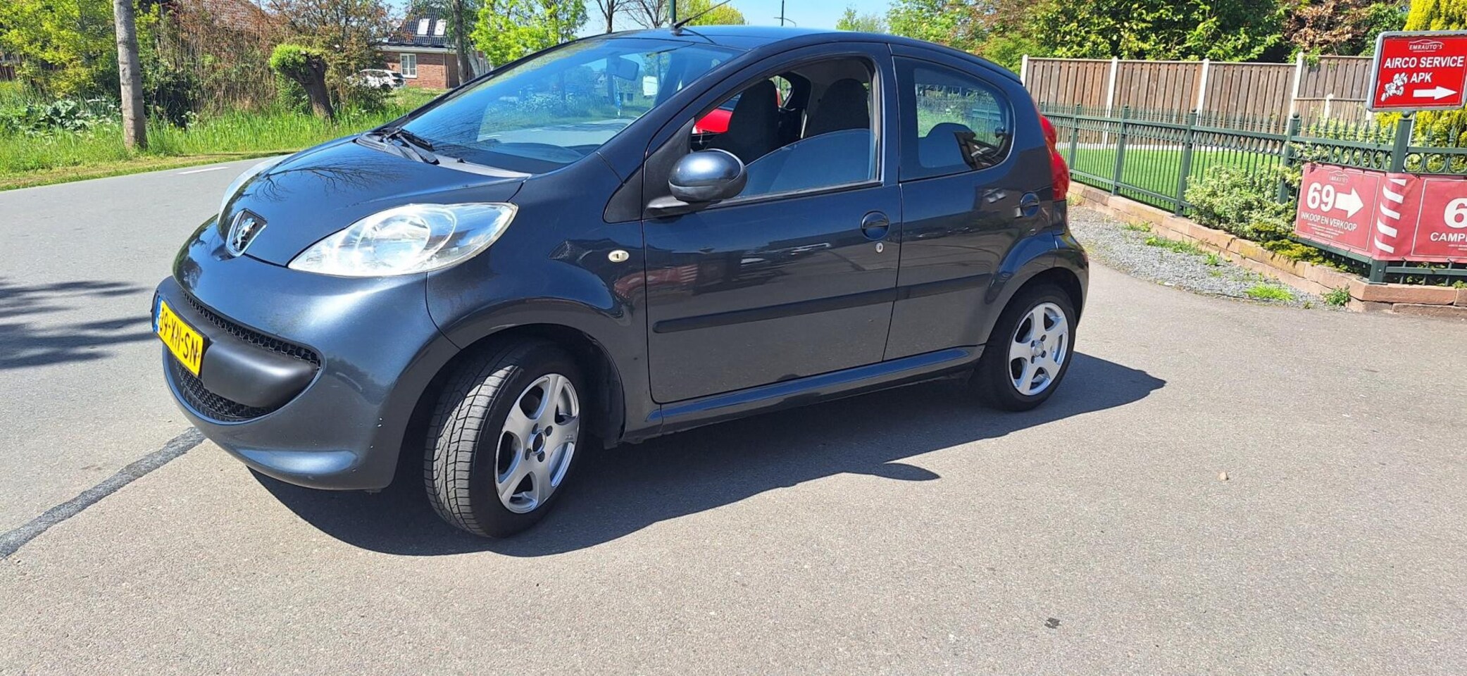 Peugeot 107 - 1.0-12V XS 1.0-12V XS - AutoWereld.nl