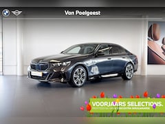 BMW i5 - Sedan eDrive40 M Sport Edition | Stoelventilatie | Comfort Access | Harman Kardon | Trekha