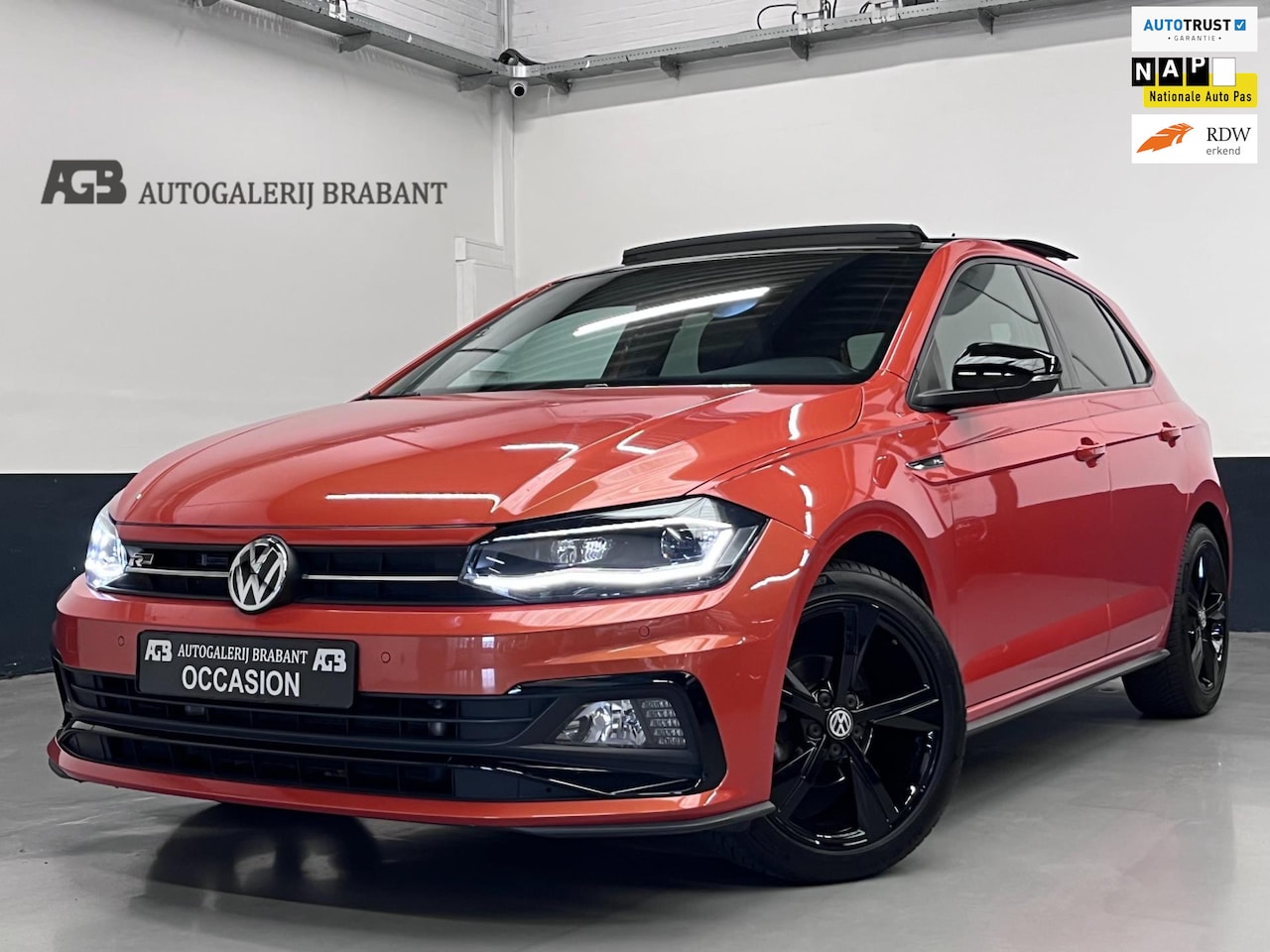 Volkswagen Polo - 1.0 TSI Highline Pano/XenonLed/Automaat - AutoWereld.nl