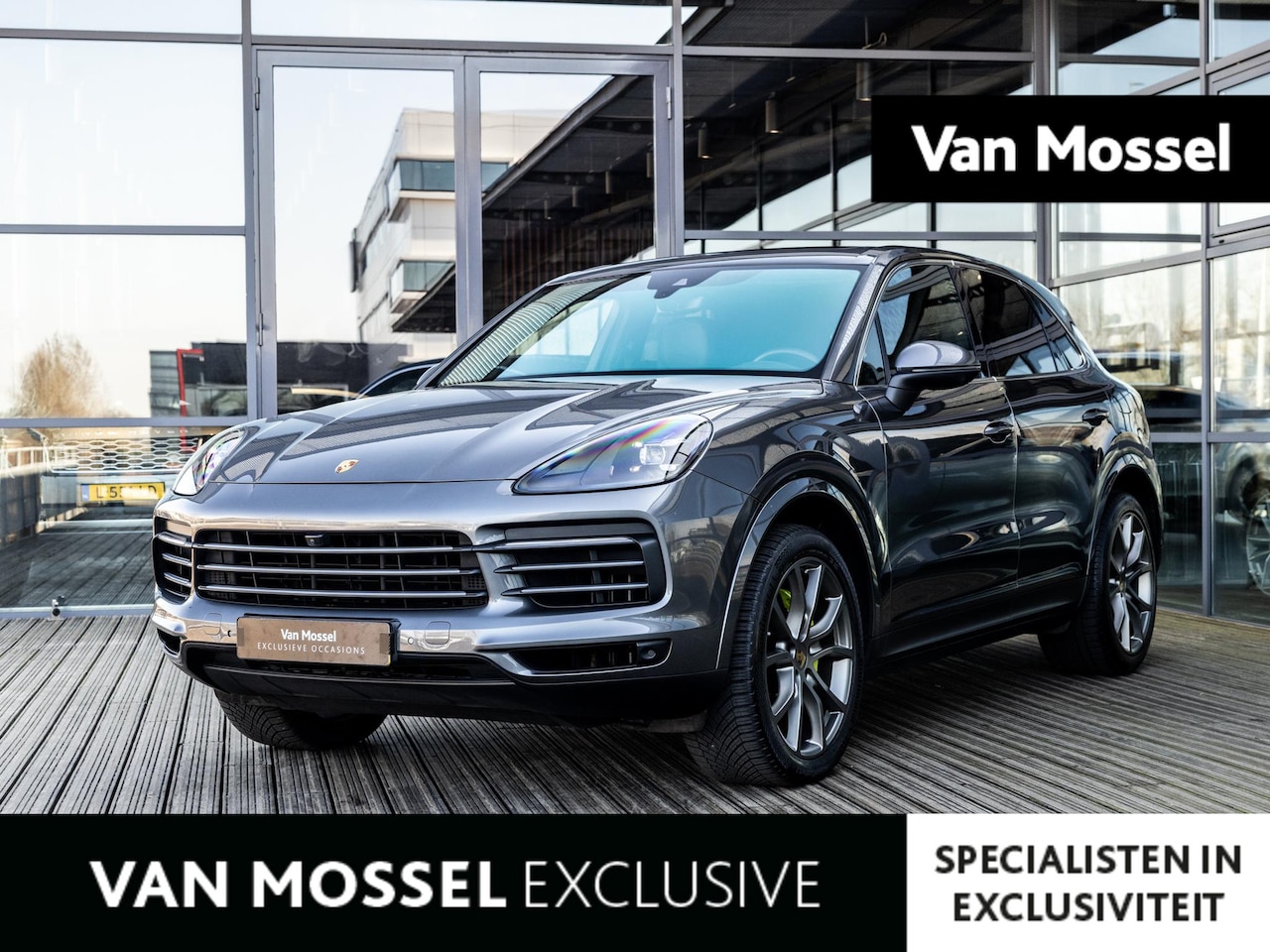 Porsche Cayenne - 3.0 E-Hybrid | SPORTCHRONO | PANORAMA/SCHUIF-KANTELDAK | PASM LUCHTVERING | LEDER BI COLOR - AutoWereld.nl