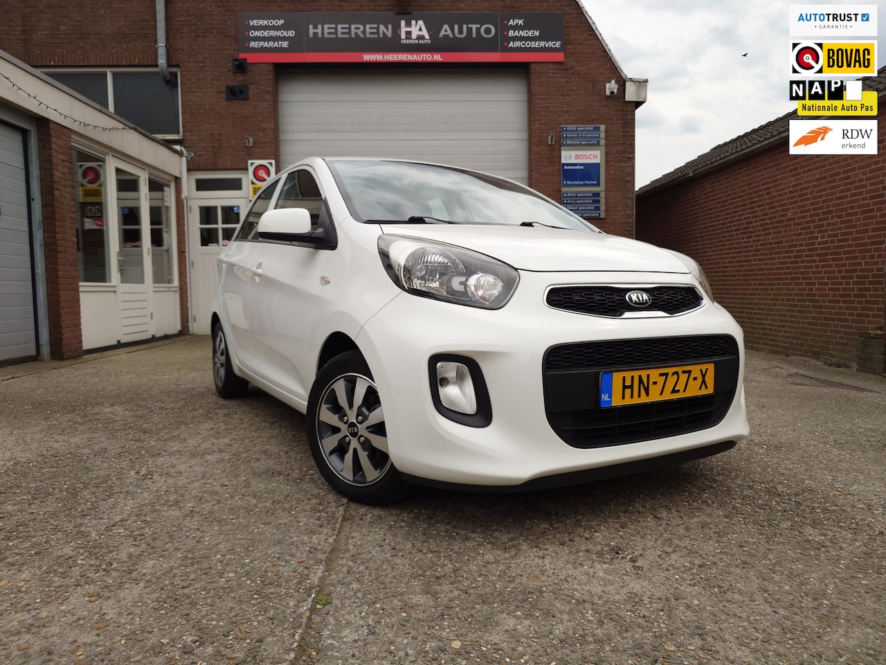 Kia Picanto - 1.0 CVVT ComfortLine 1.0 CVVT ComfortLine, Airco, 5 Deurs, Velgen licht metaal - AutoWereld.nl