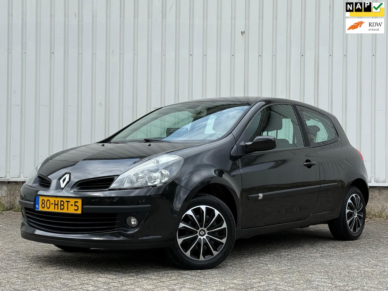 Renault Clio - 1.2 TCE Dynamique Airco,Navi,Camera,Stoelverwarming,PDC,CruiseControle,ElektrischeRamen,N. - AutoWereld.nl