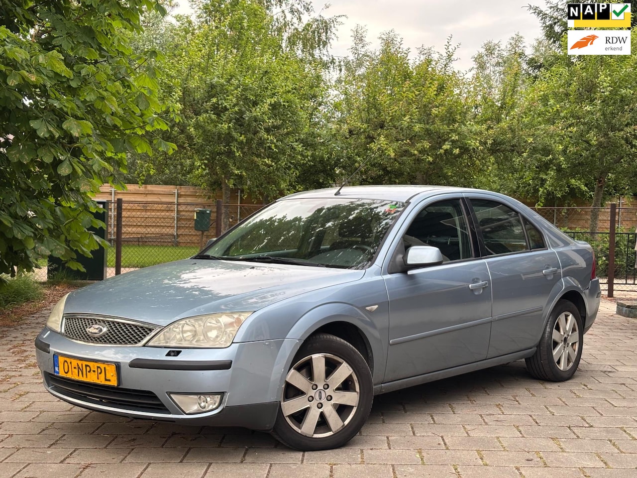 Ford Mondeo - 1.8-16V First Edition | Airco + El. Ramen | NAP | Rijdt en schakelt goed! - AutoWereld.nl