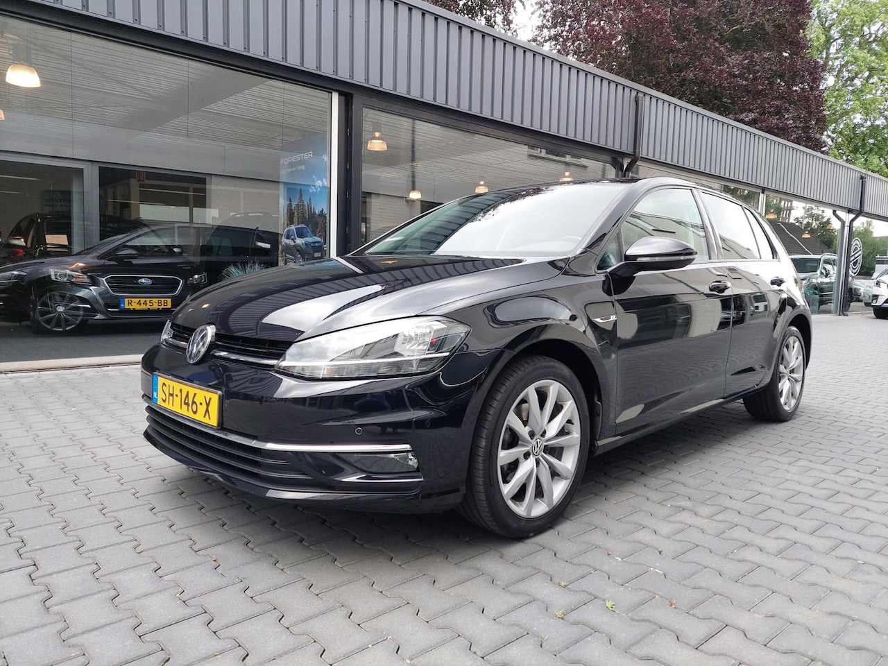 Volkswagen Golf - 1.5 TSI Highline Business R Cockpit display Origineel NL Adaptieve cruise Sportstoelen Nav - AutoWereld.nl