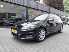 Volkswagen Golf - 1.5 TSI Highline Business R Cockpit display Origineel NL Adaptieve cruise Sportstoelen Nav