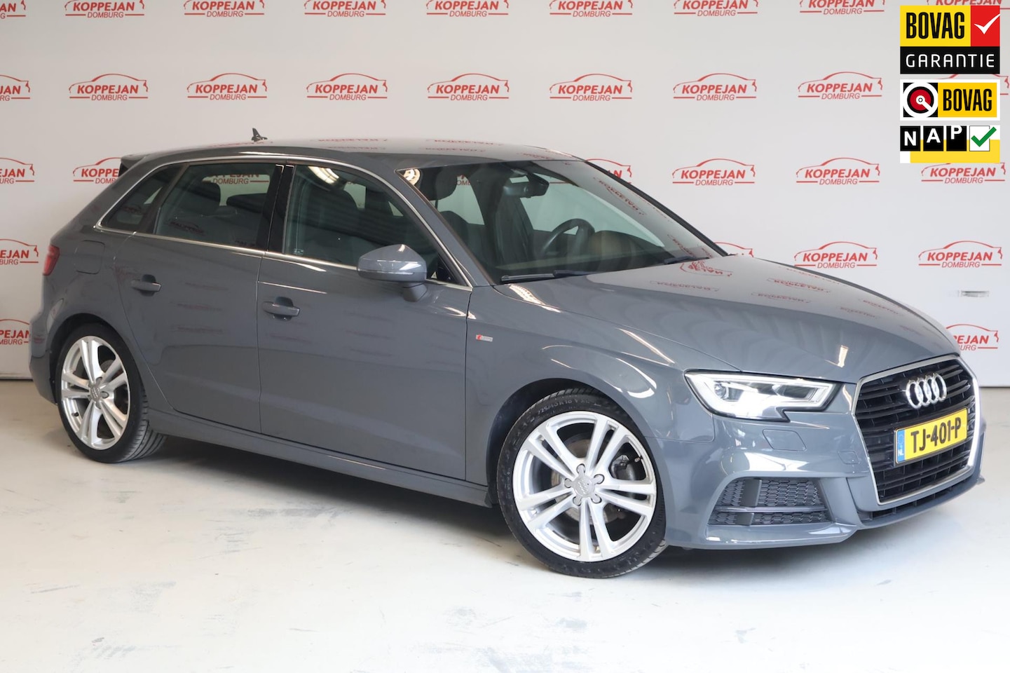 Audi A3 Sportback - 1.5 TFSI CoD Sport S Line NL Auto, Cruise controle, Led, Leder, - AutoWereld.nl