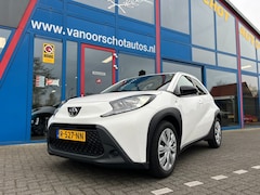 Toyota Aygo X - 1.0 VVT-I Play Navi Carplay Camera Led 5-Deurs Airco