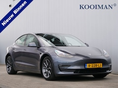 Tesla Model 3 - Long Range 351 Pk Automaat Navigatie / Autopilot / Pano-dak