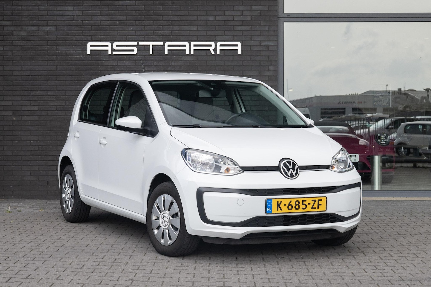 Volkswagen Up! - 1.0 | Airco - AutoWereld.nl