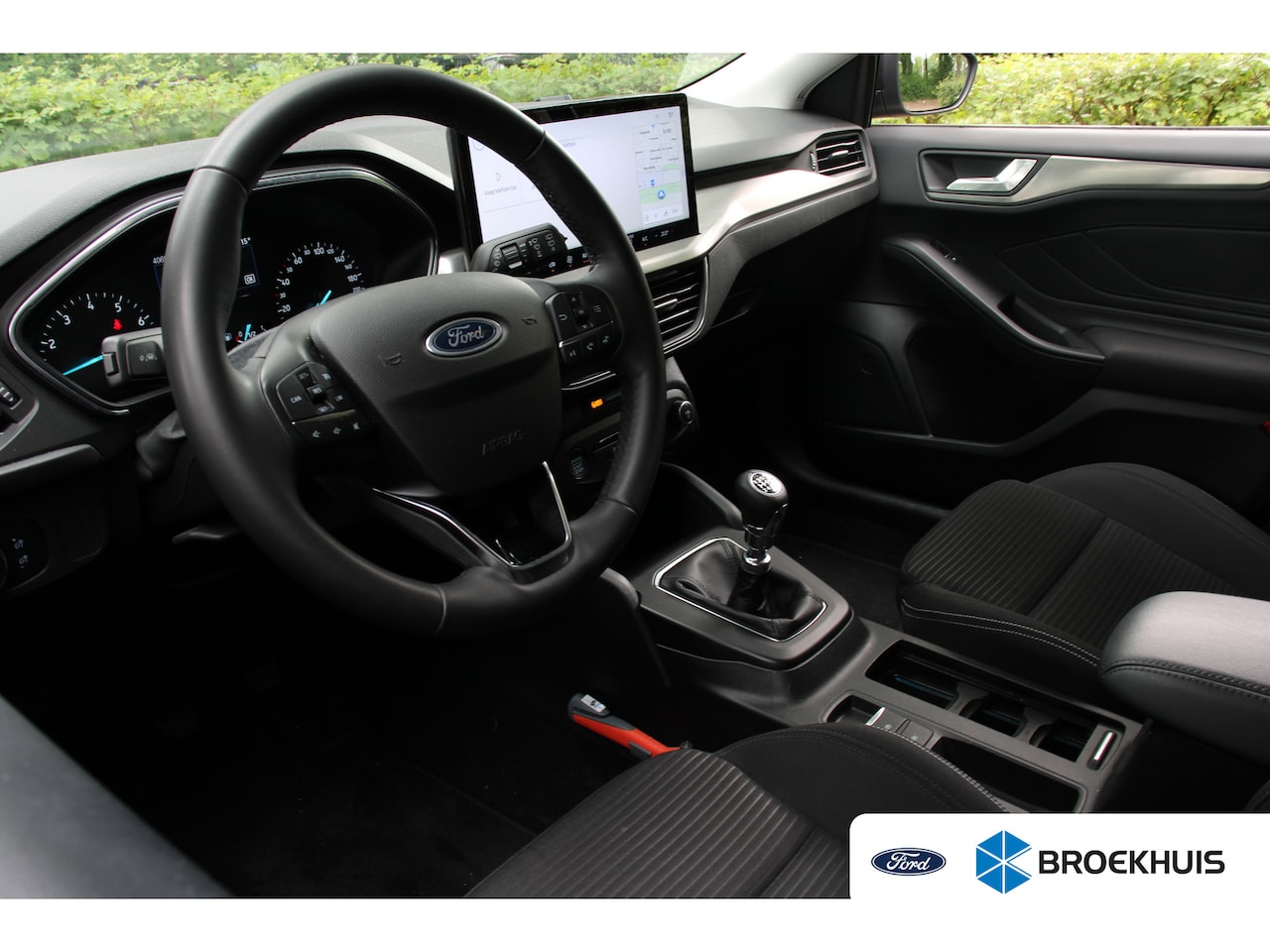 Ford Focus - 1.0EB HYBRID TITANIUM | NL-AUTO! | 1 EIGENAAR! | GROOT SCHERM NAVI | DRAADLOOS CARPLAY | C - AutoWereld.nl
