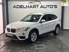 BMW X1 - SDrive18i Executive Automaat / Cruise control / Climate control / Elektrische koffer
