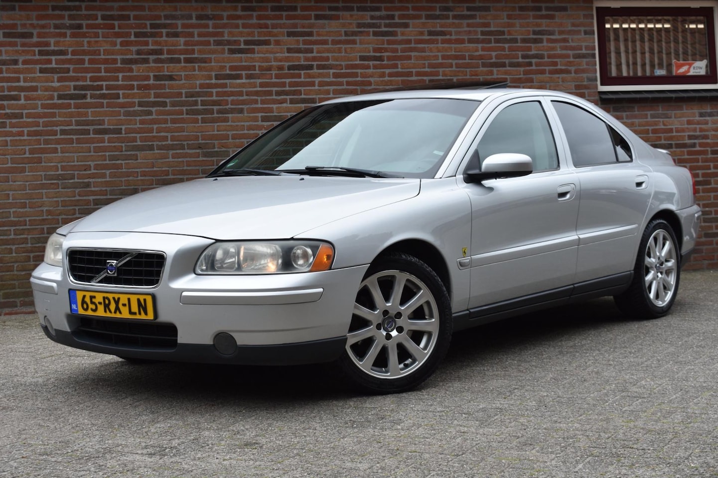 Volvo S60 - 2.0T Momentum '05 Leder Clima Cruise - AutoWereld.nl