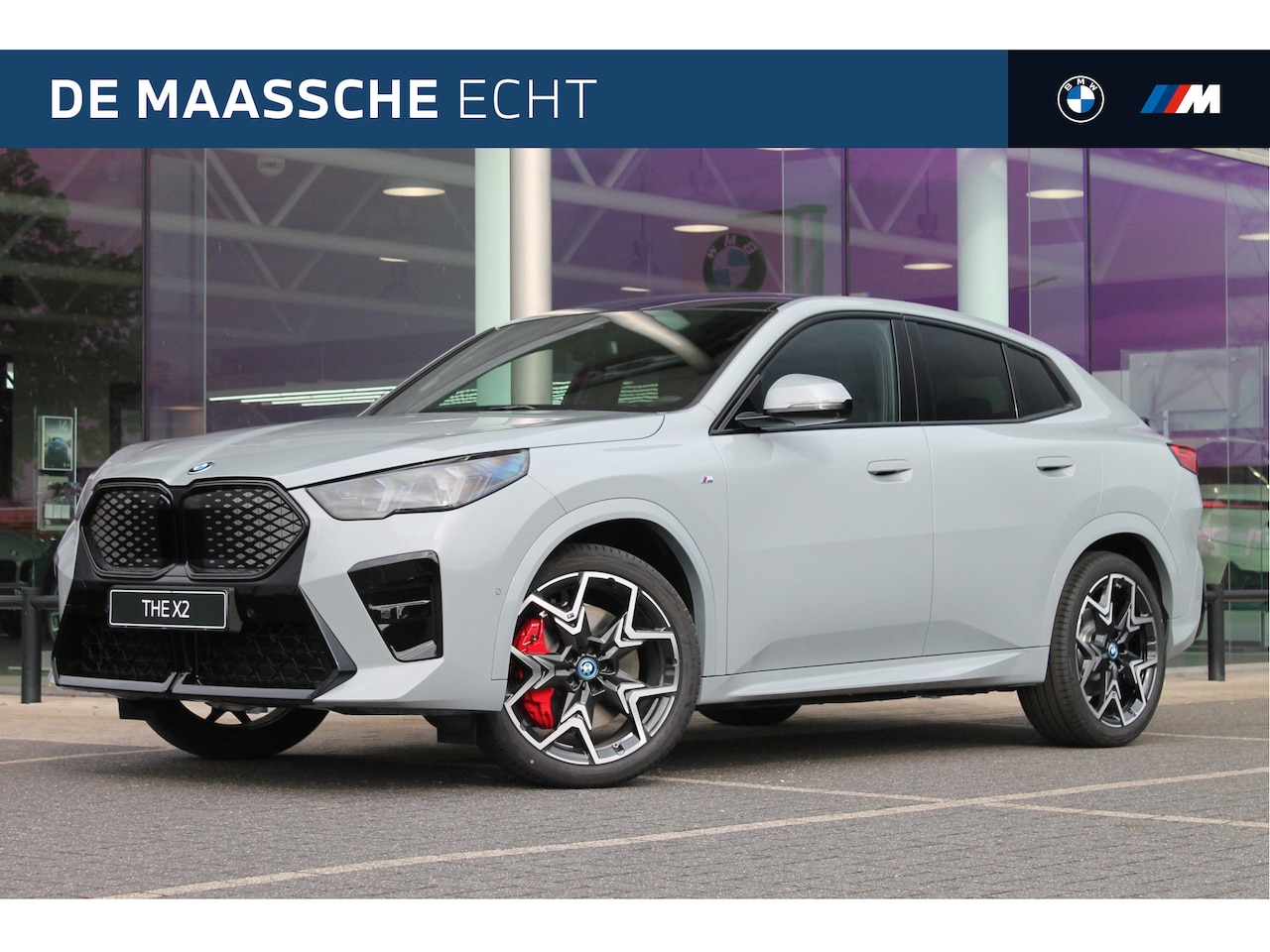 BMW iX2 - eDrive20 M Sport / Panoramadak / Trekhaak / Sportstoelen / Adaptieve LED / M Adaptief onde - AutoWereld.nl