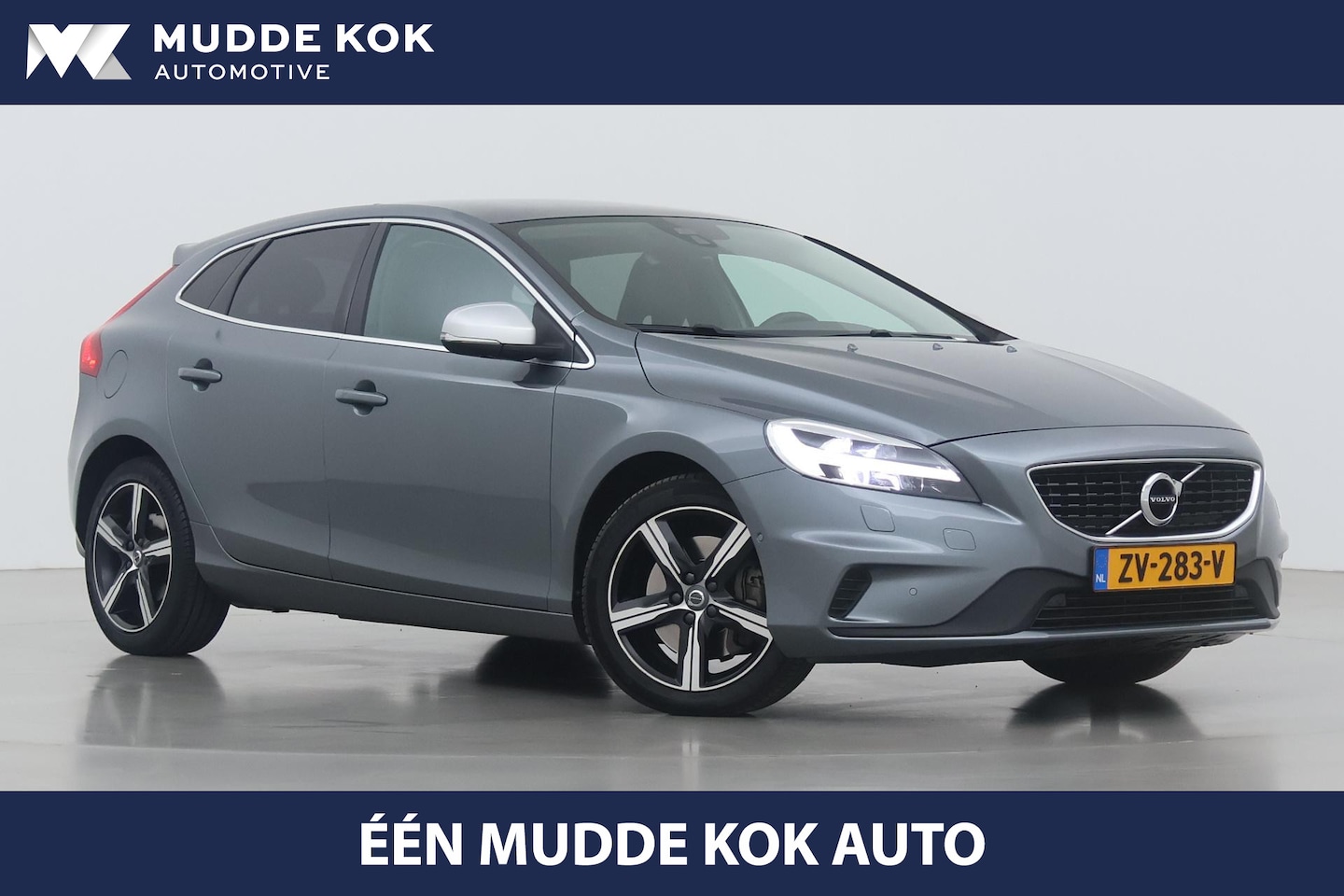 Volvo V40 - T3 Polar+ Sport | Automaat | Panoramadak | harman/kardon | Trekhaak | Vol-Leder | Camera - AutoWereld.nl