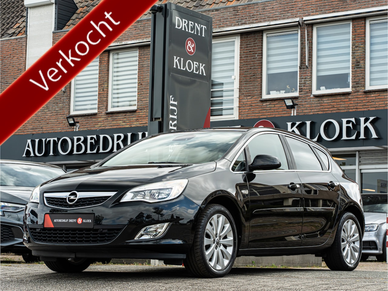Opel Astra - 1.4 Turbo Cosmo ORG NL NAVI CRUISE PDC 17 INCH LICHT METALEN VELGEN - AutoWereld.nl