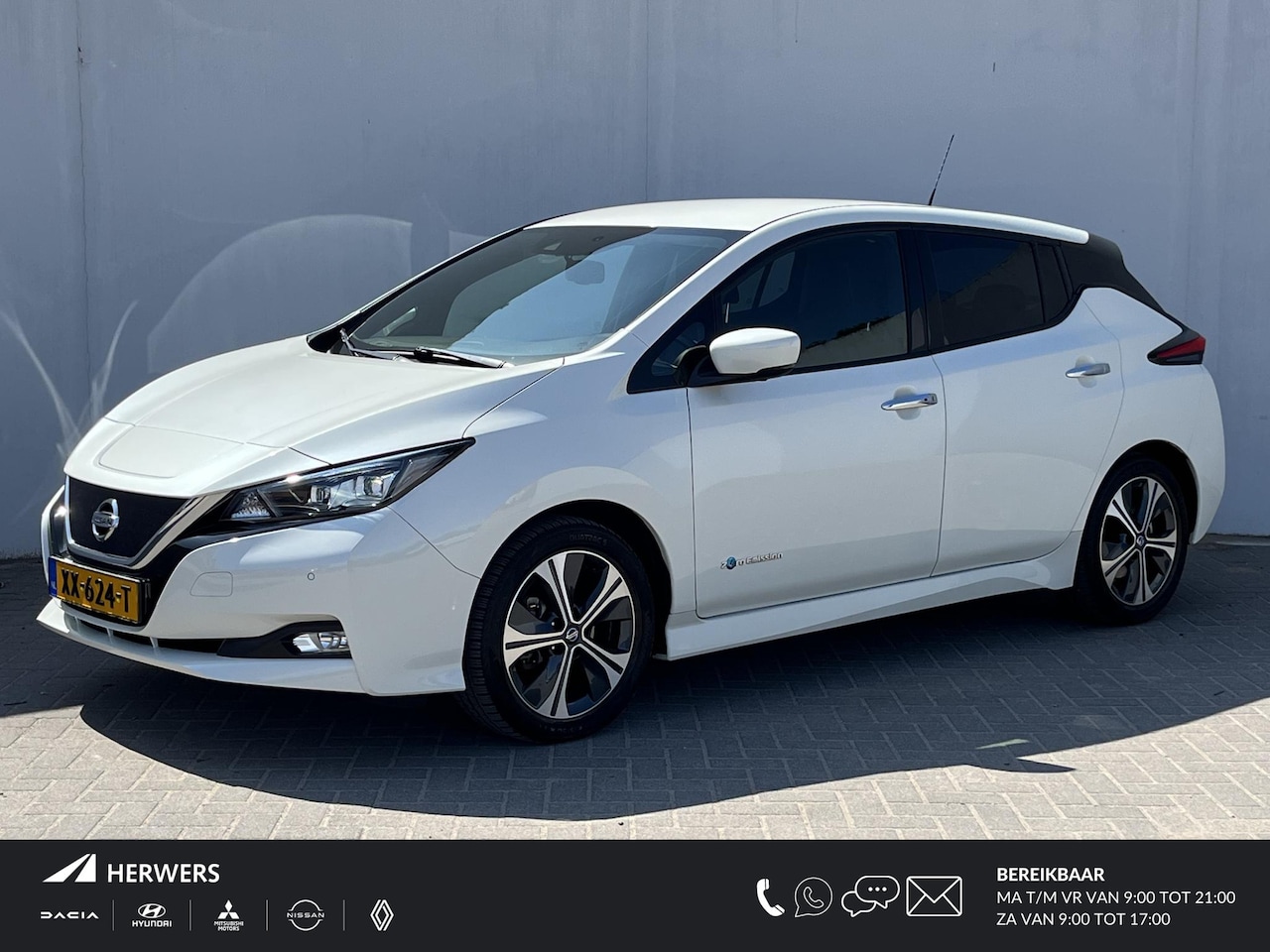 Nissan LEAF - Tekna 40 kWh / Stuur- en Stoelverwarming voor en achter / Adaptieve Cruise Control / Bose - AutoWereld.nl
