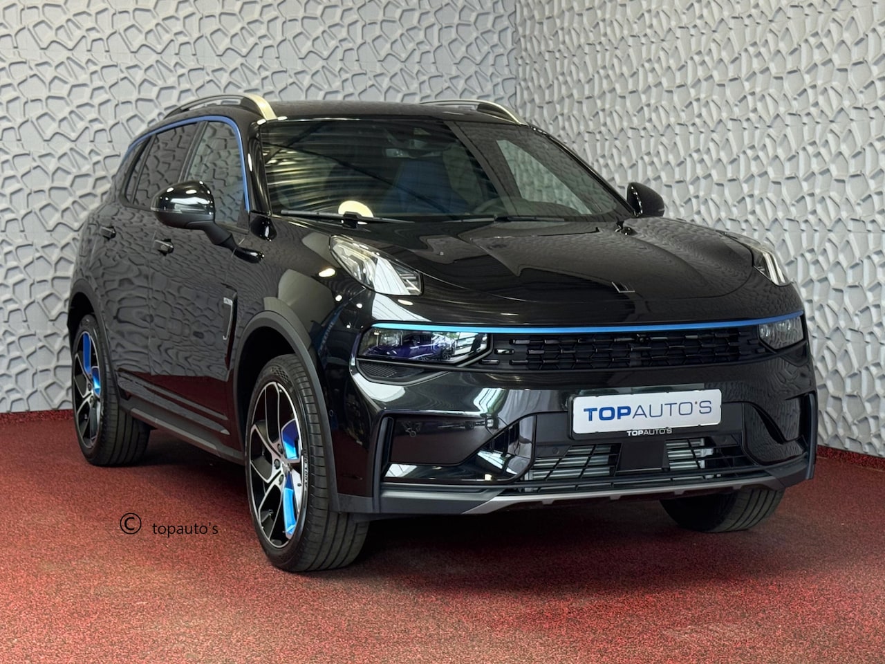 Lynk & Co 01 - ✅ NIEUWE AUTO ✅ STUUR/STOEL VERW. 1.5 261 PK ZWARTE HEMEL 360CAM 4 JAAR GARANTIE PHEV Plug - AutoWereld.nl
