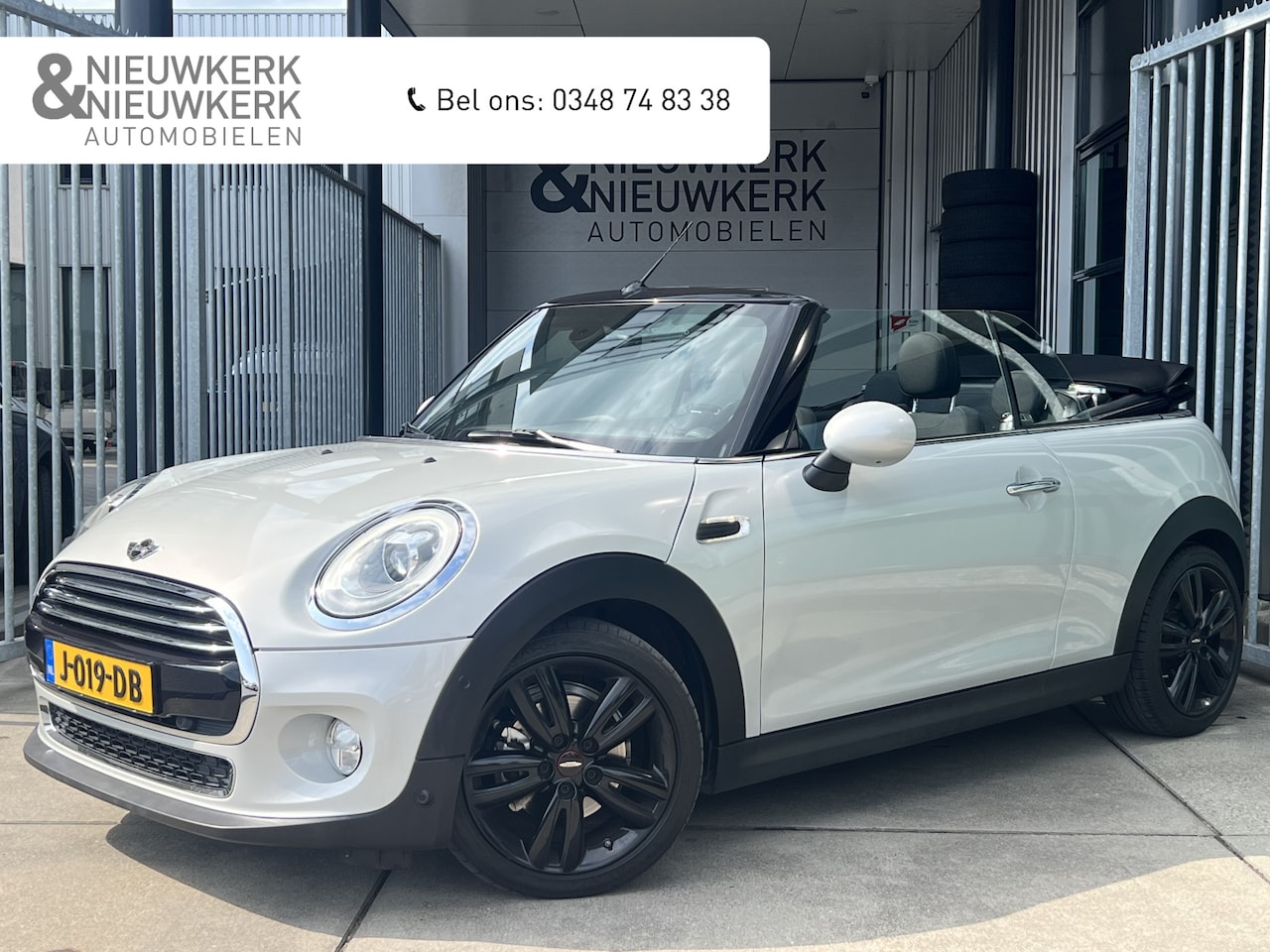 MINI Cabrio - Mini 1.5 Cooper Pepper Serious Business | AUTOMAAT | HARMAN/KARDON | NAVI | CRUISE CONTROL - AutoWereld.nl