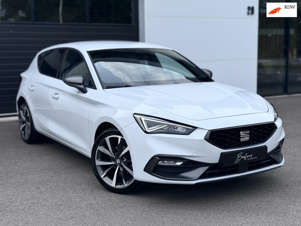 Seat Leon - 1.0 eTSI FR Business Automaat | DAB|Cruise Control - AutoWereld.nl