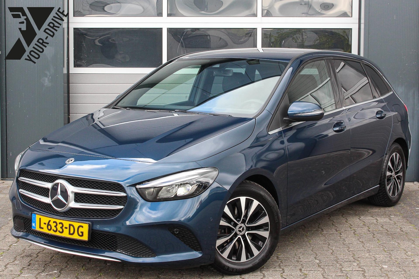 Mercedes-Benz B-klasse - 180 Business Solution Automaat | Nette dealer onderhouden en origineel NL B klasse van 1e - AutoWereld.nl