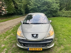 Peugeot 207 - 1.4-16V XS Pack