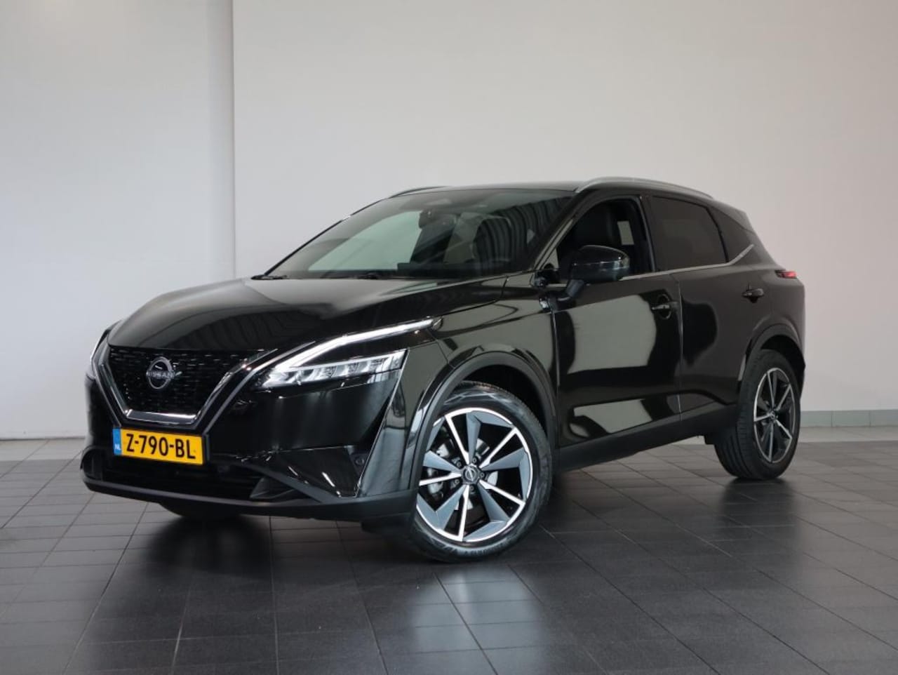 Nissan Qashqai - 1.3 MHEV X Tekna / Adaptive cruise control / 360 camera - AutoWereld.nl