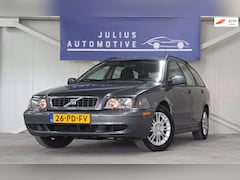 Volvo V40 - 2.0 T Europa Trekhaak 163PK Clima Stoelverwarming Nieuwe APK