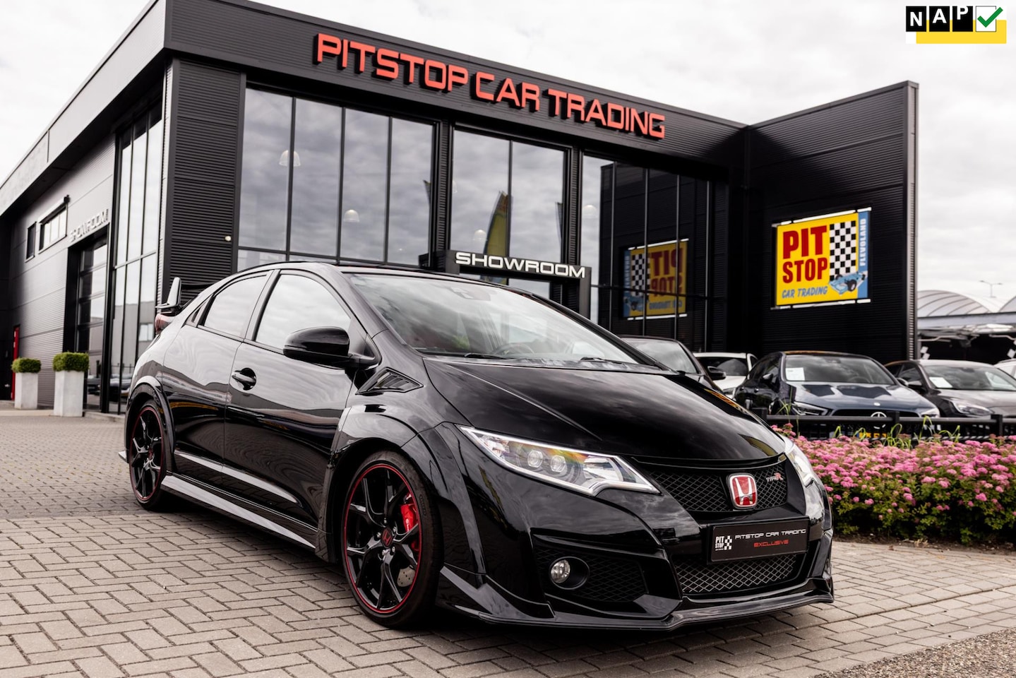 Honda Civic - 2.0 Type R GT 2.0 Type R GT, Black edition, 100% Onderhouden! - AutoWereld.nl