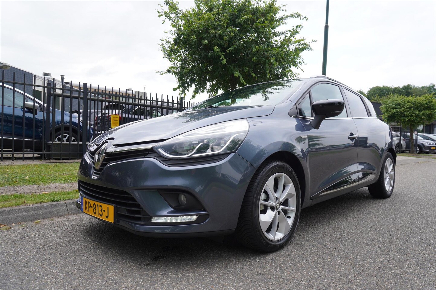 Renault Clio - Energy TCe 90pk S&S Limited Navigatie Climatronic - AutoWereld.nl
