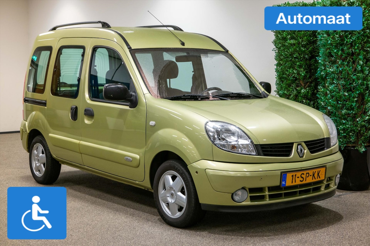 Renault Kangoo - Rolstoelauto Automaat (airco) - AutoWereld.nl