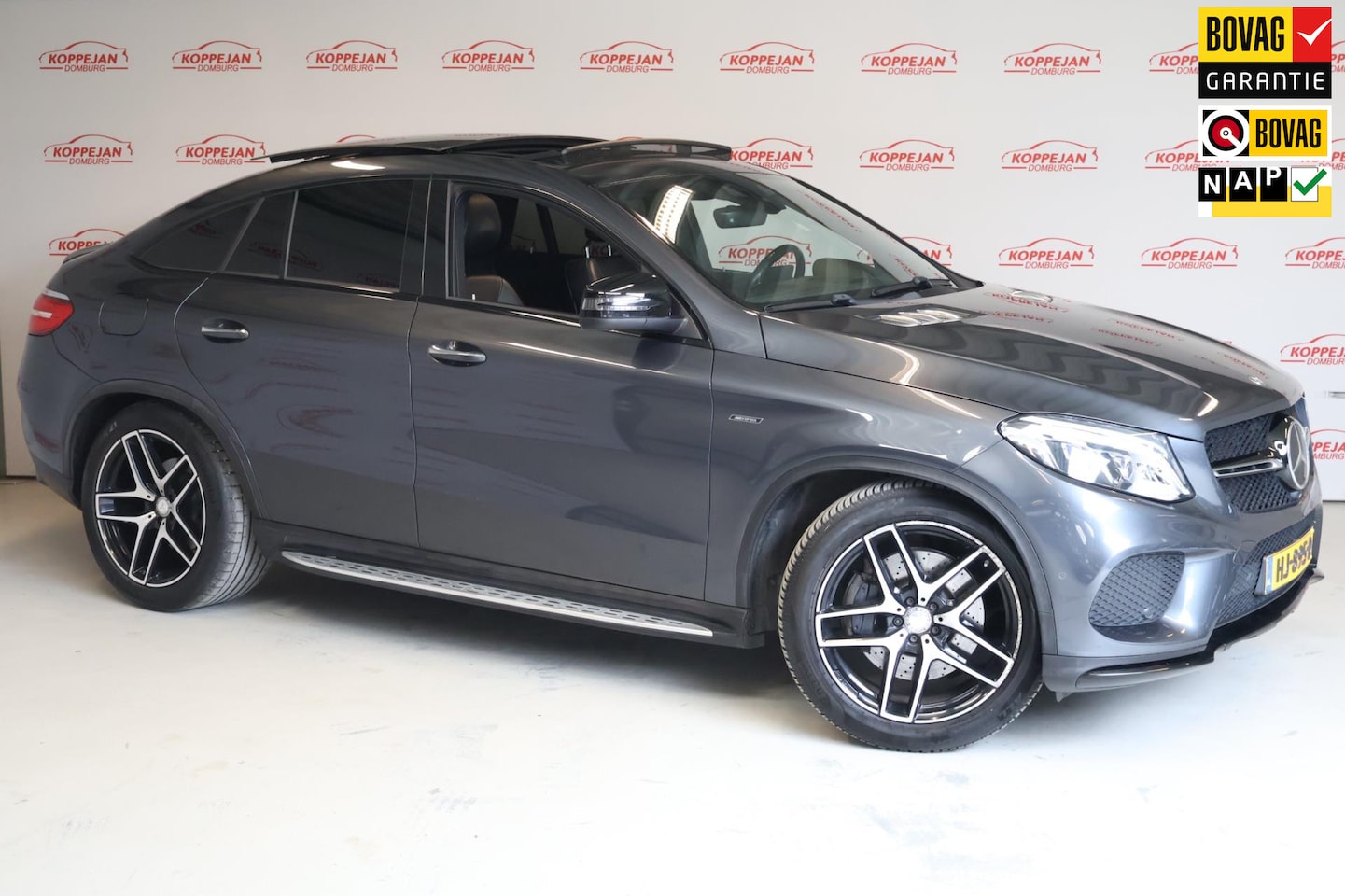 Mercedes-Benz GLE-Klasse Coupé - 450 AMG 4MATIC NL auto, ACC, Trekhaak, PANO, LED, 360 CAM - AutoWereld.nl