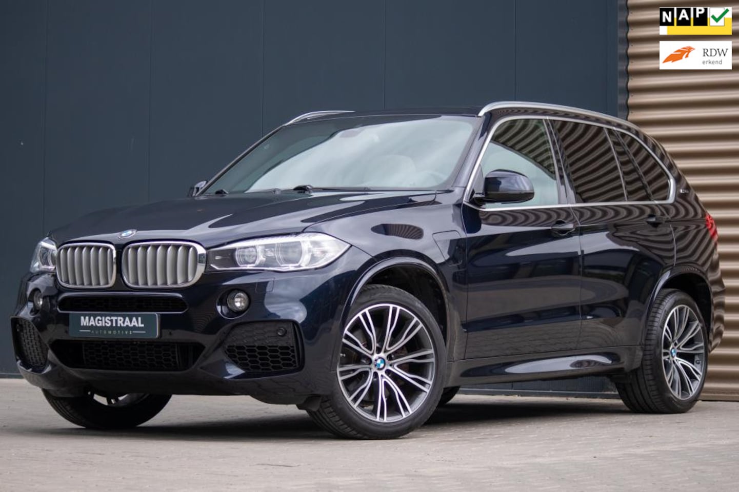 BMW X5 - XDrive40e High Executive M-Sport | Pano | Head-up Display | Stoelverwarming | Individual - AutoWereld.nl